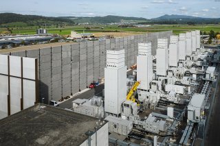 Le Conseil fédéral aurait dû fournir des informations plus transparentes au sujet de la centrale de réserve de Birr (archives). KEYSTONE/MICHAEL BUHOLZER